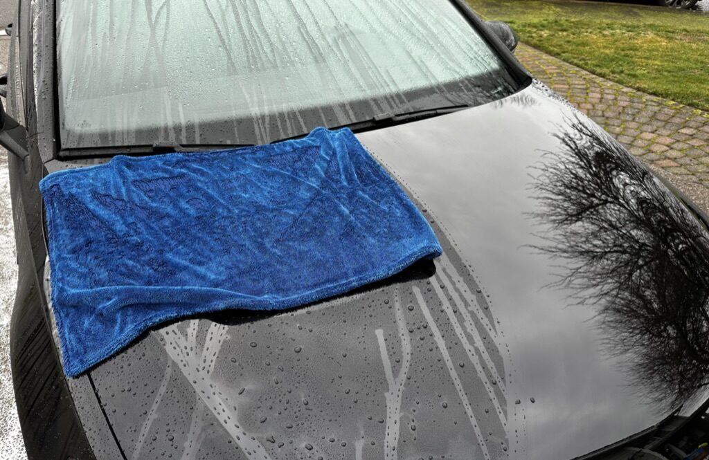 20 Best Car Drying Towels and One Stands Out as the Best